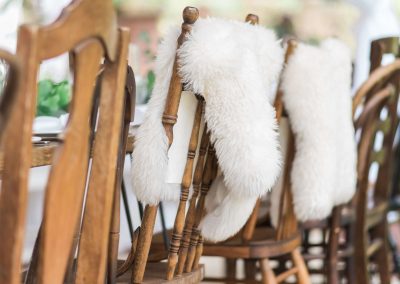 chairs-at-wedding-head-table