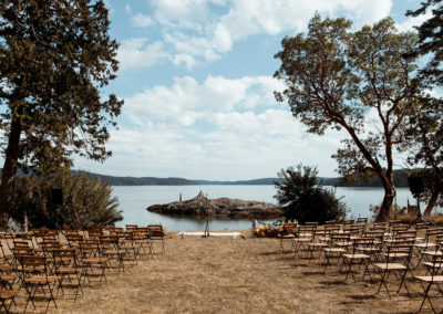 wood_and_metal_folding_chairs_set_for_wedding_ceremony